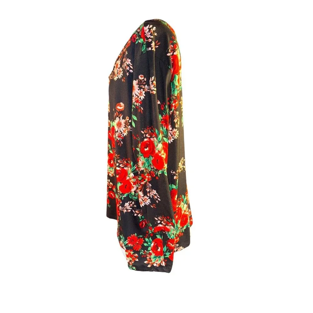 Pioneer Woman Black Tunic with Red Floral Design Women Size Medium - Picture 7 of 10